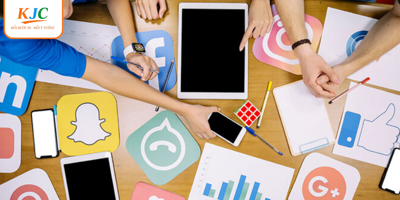 Chi tiết về tuyển dụng vị trí truyền thông