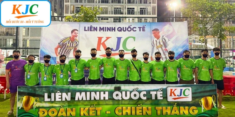 Trận bán kết - chung kết của giải bóng đá nội bộ KJC 2025 kịch tính