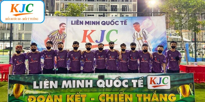 Vòng bảng căng thẳng của giải bóng đá nội bộ KJC 2025